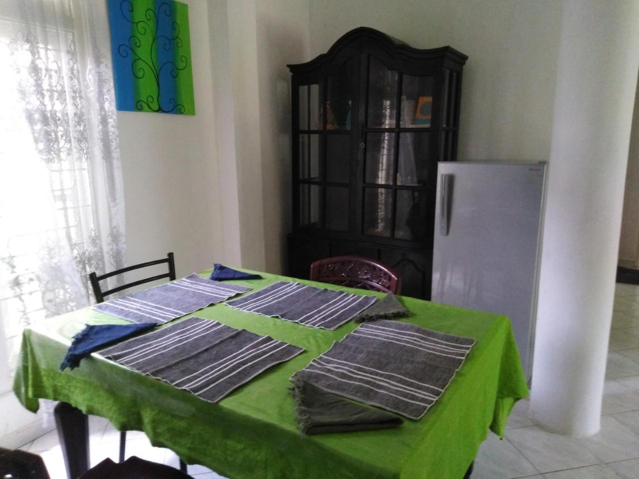 Anusha Apartment 15 Homestay Galle Luaran gambar